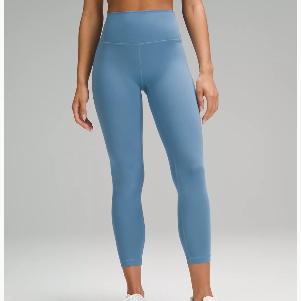 Lululemon Wunder Train size 6 / 25 inseam